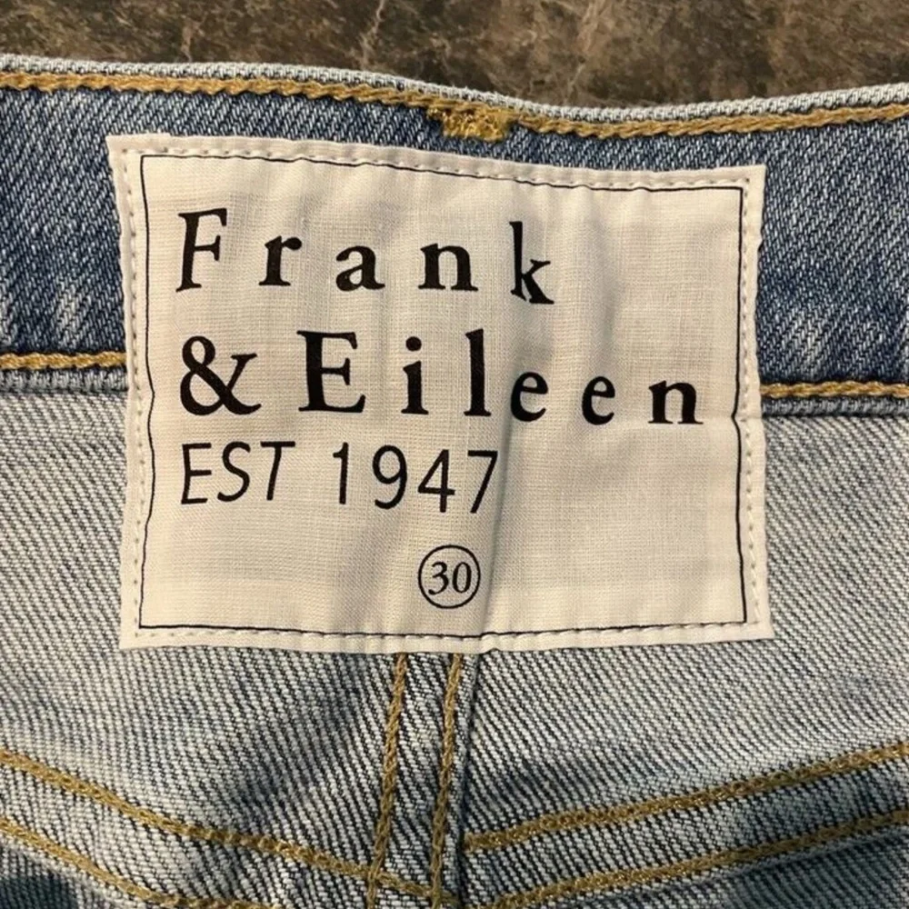 Frank & Eileen Monaghan Mom High Rise Button Fly Raw Hem Jeans Size 30 - Picture 7 of 12